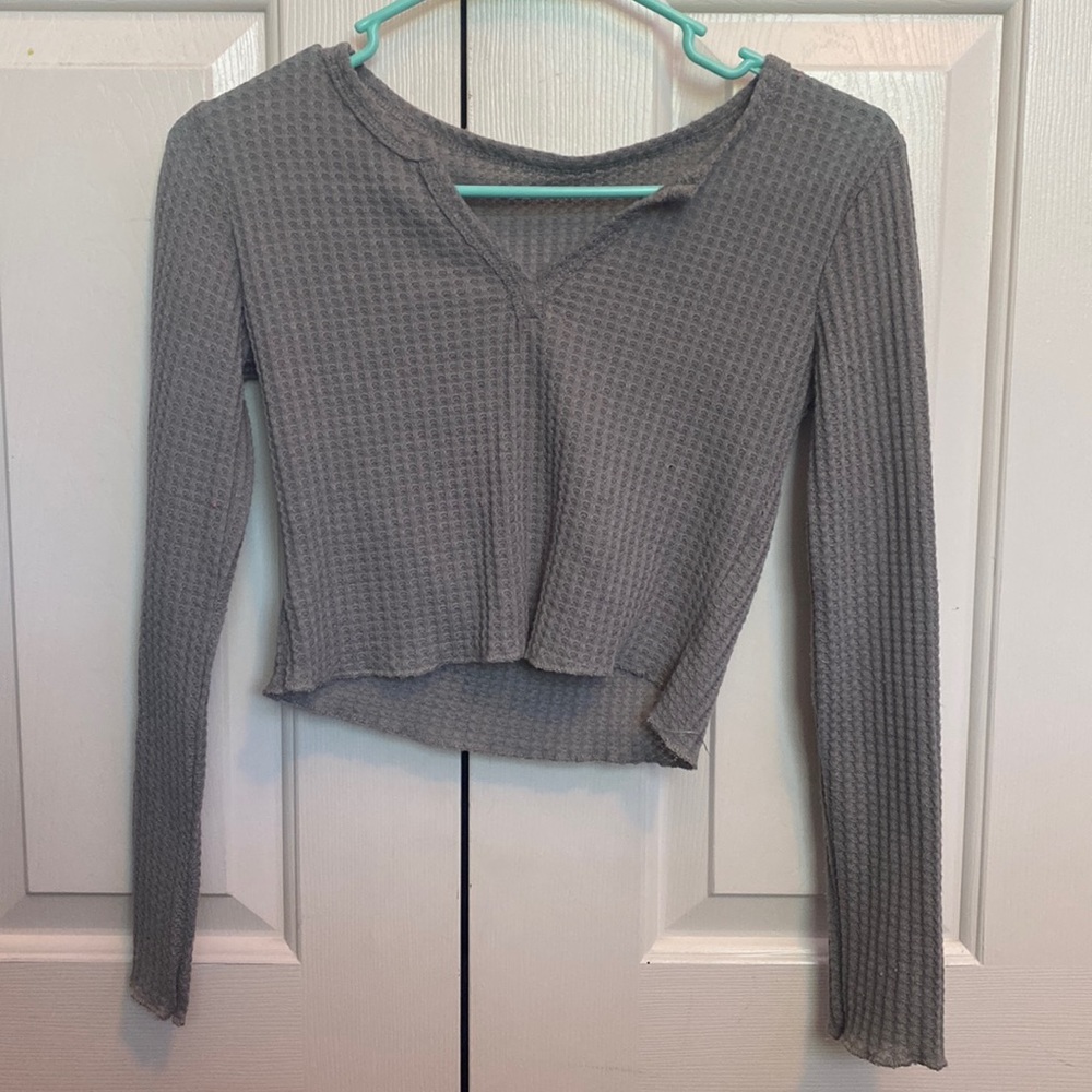 Long sleeve crop top